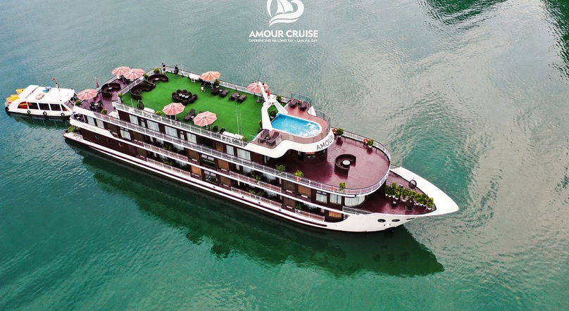 Amour Cruise