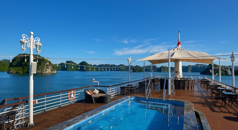 Paradise Elegance Cruise