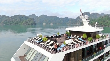 Best of Luxury: Oriental Jade Hotel + Stellar of the Seas Cruise