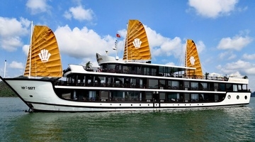 Honeymoon Package: Genesis Luxury Regal Cruise + Soleil Hotel