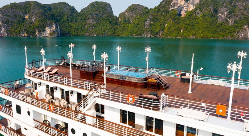 Paradise Elegance Cruise
