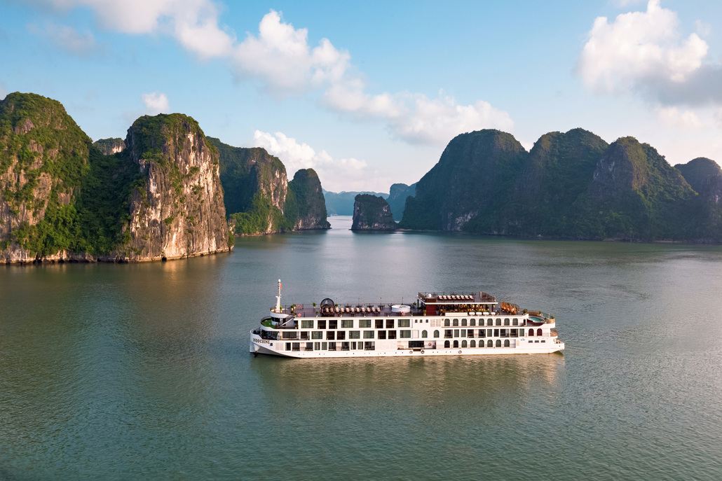 Indochine Premium Cruise in Halong Bay