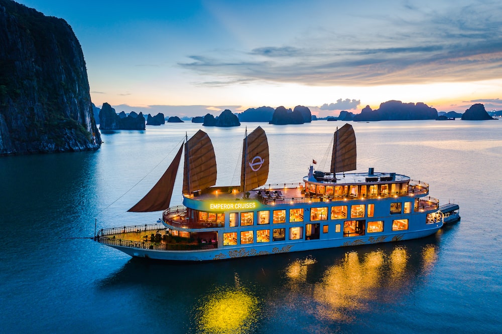 Emperor Cruise in Halong Bay