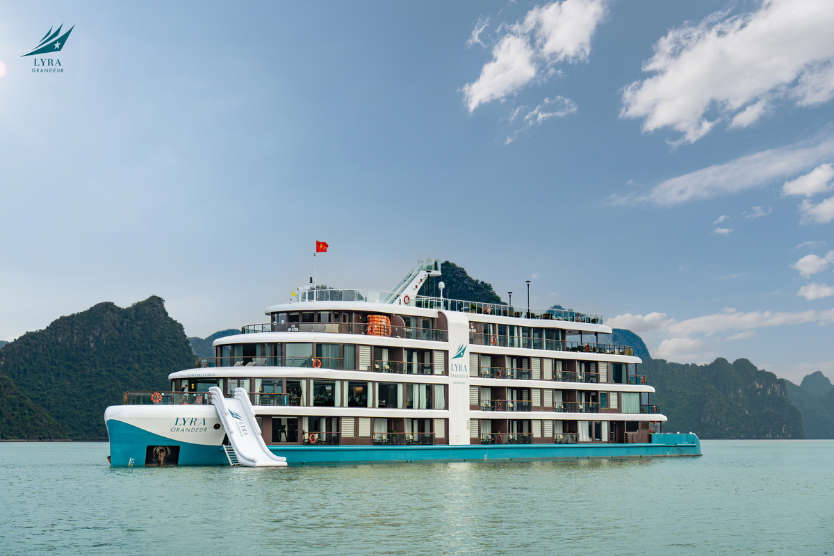 Lyra Grandeur Cruise in Lan Ha Bay